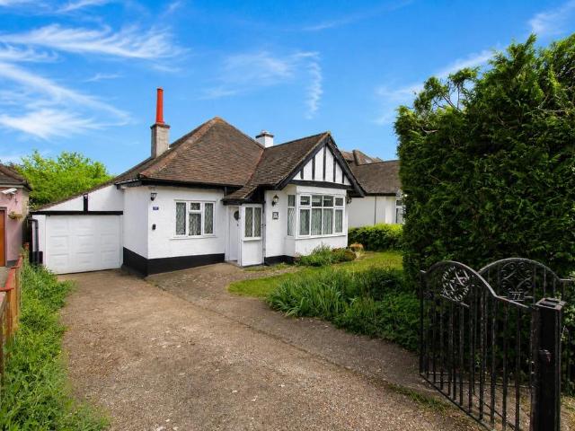 3 bedroom detached bungalow for sale