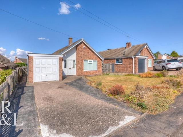 3 bedroom detached bungalow for sale