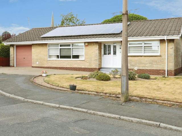 3 bedroom detached bungalow for sale