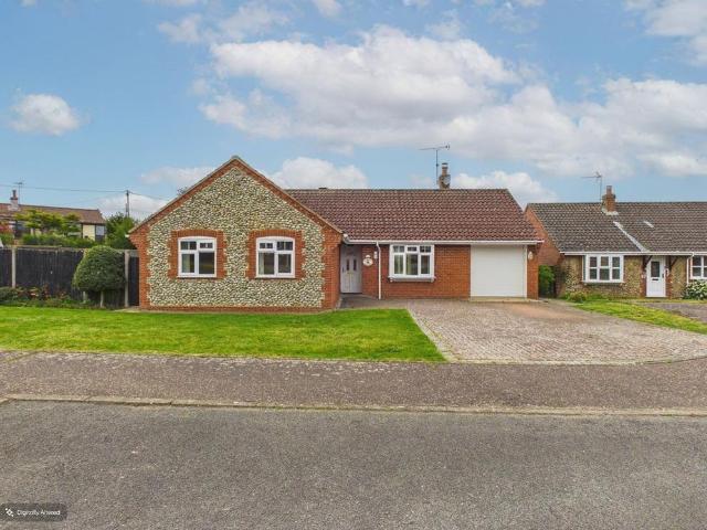 3 bedroom detached bungalow for sale