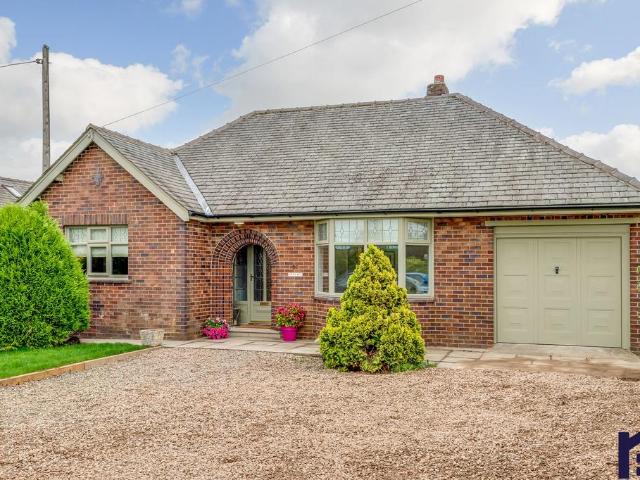 3 bedroom detached bungalow for sale