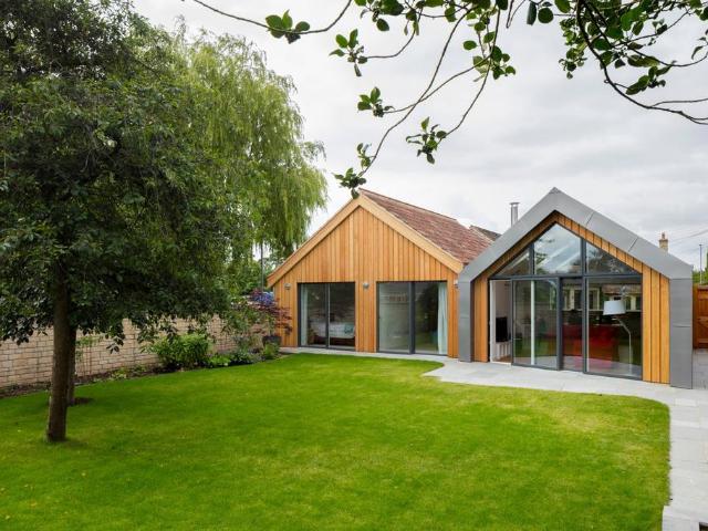 3 bedroom detached bungalow for sale