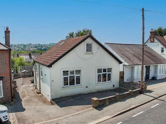 3 bedroom detached bungalow for sale