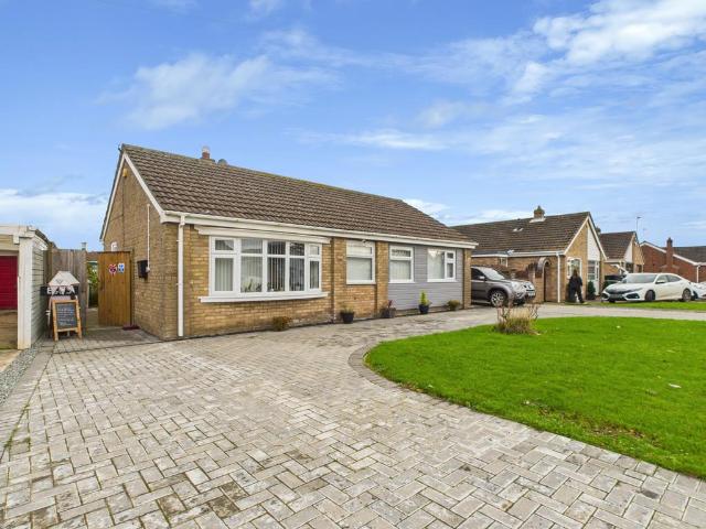 3 bedroom detached bungalow for sale