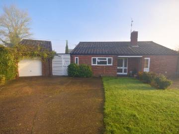 3 bedroom detached bungalow for sale