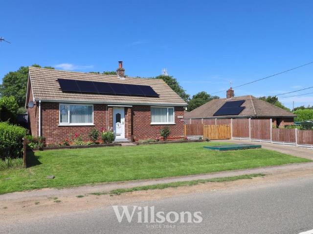 3 bedroom detached bungalow for sale