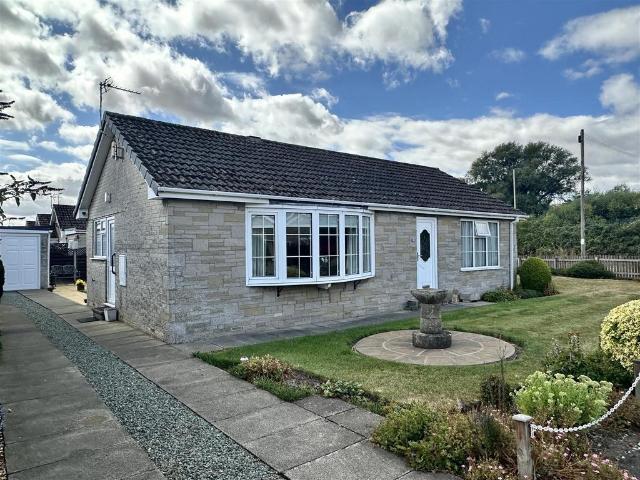 3 bedroom detached bungalow for sale
