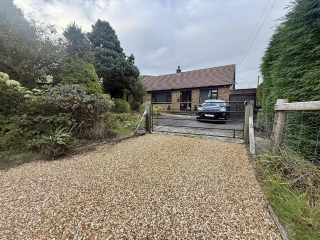 3 bedroom detached bungalow for sale