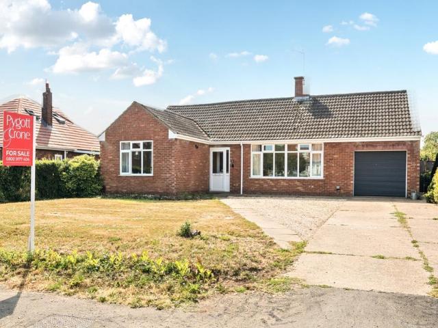 3 bedroom detached bungalow for sale