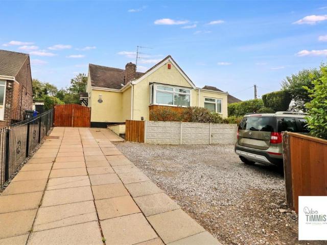 3 bedroom detached bungalow for sale
