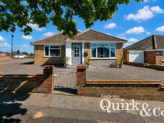 3 bedroom detached bungalow for sale
