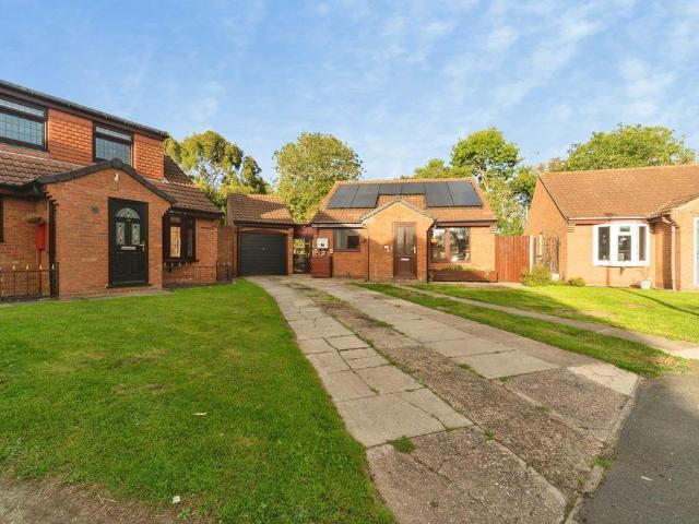 3 bedroom detached bungalow for sale