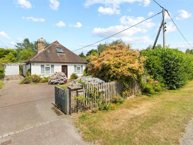 3 bedroom detached bungalow for sale