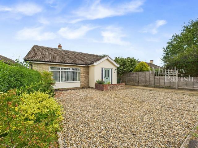 3 bedroom detached bungalow for sale