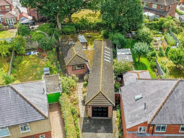 3 bedroom detached bungalow for sale