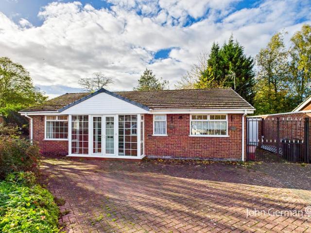3 bedroom detached bungalow for sale