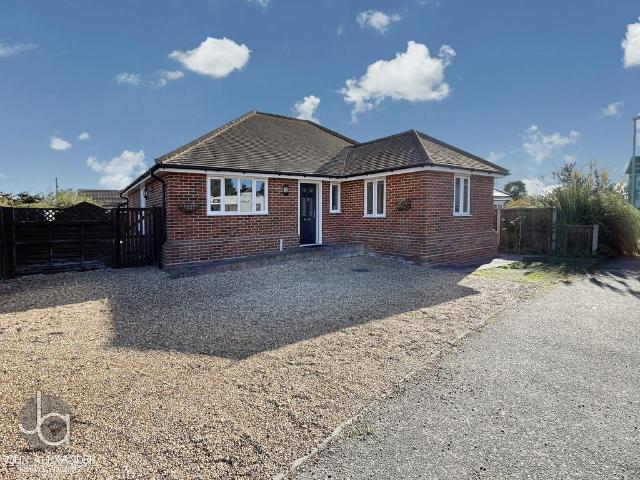 3 bedroom detached bungalow for sale
