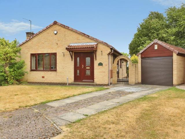 3 bedroom detached bungalow for sale