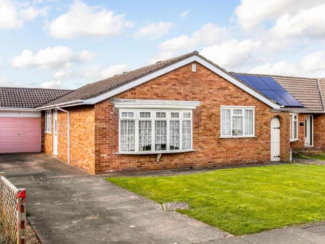 3 bedroom detached bungalow for sale