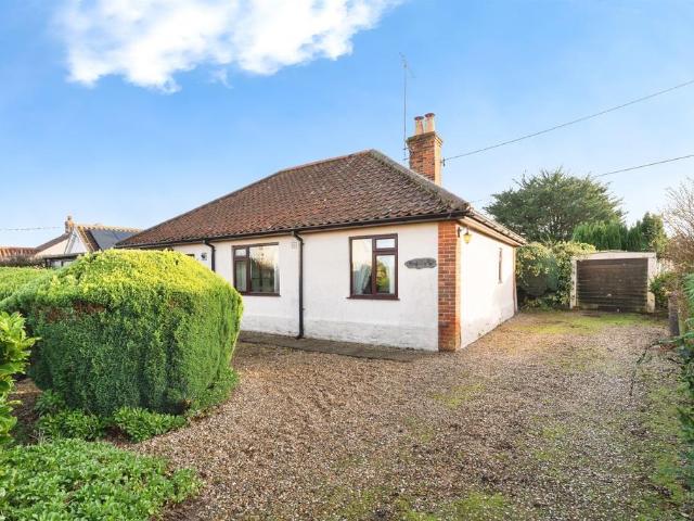 3 bedroom detached bungalow for sale