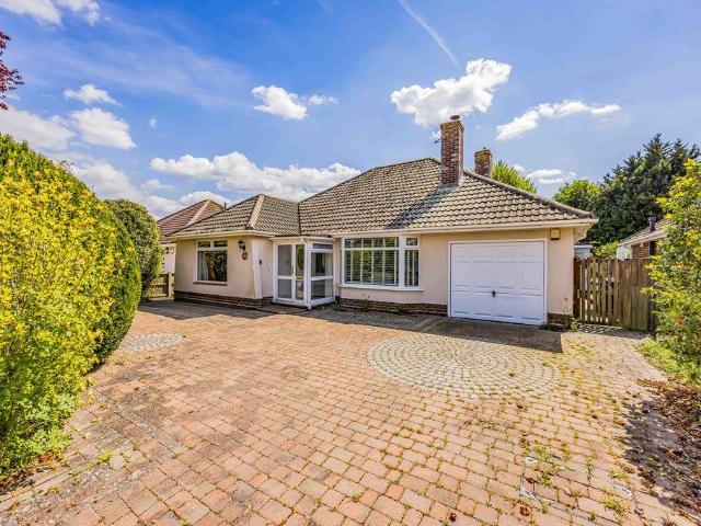 3 bedroom detached bungalow for sale