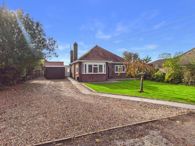 3 bedroom detached bungalow for sale
