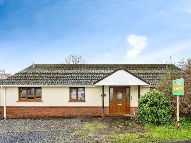 3 bedroom detached bungalow for sale