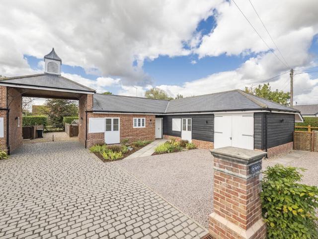 3 bedroom detached bungalow for sale