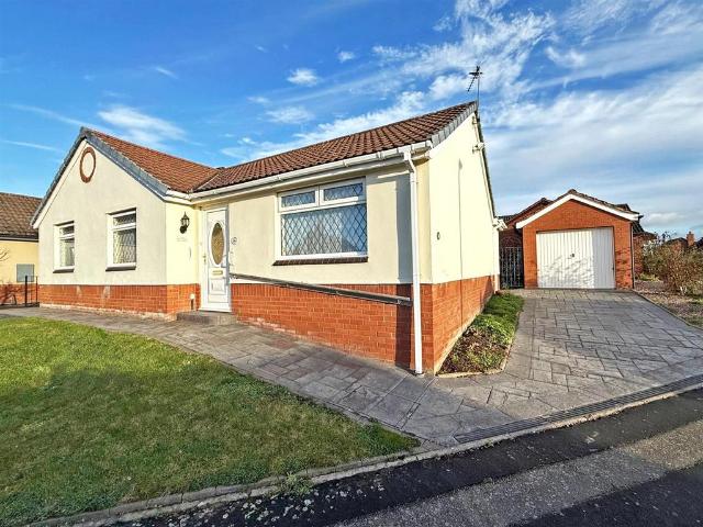 3 bedroom detached bungalow for sale