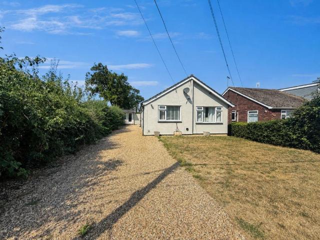 3 bedroom detached bungalow for sale