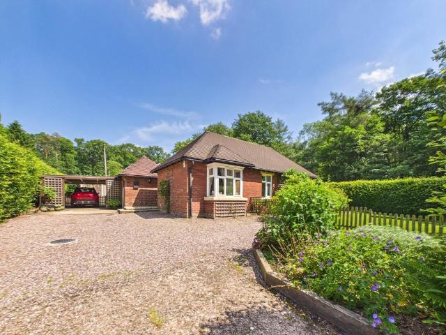 3 bedroom detached bungalow for sale