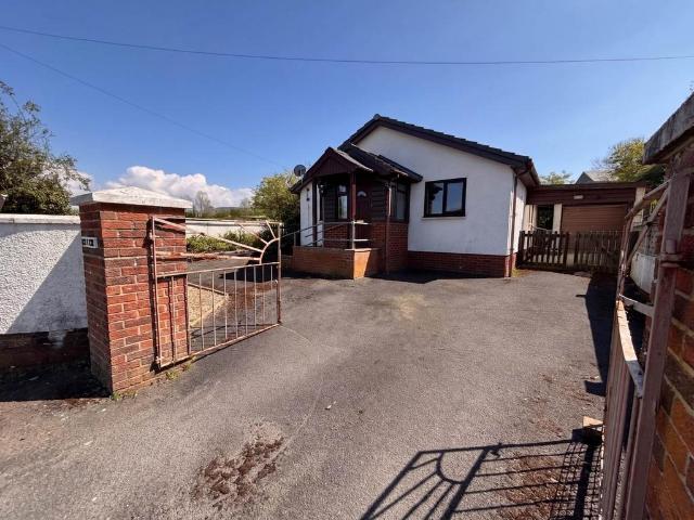 3 bedroom detached bungalow for sale