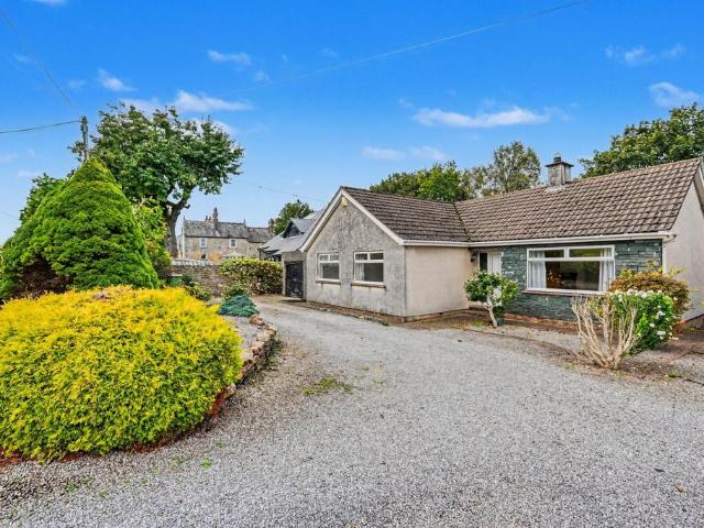 3 bedroom detached bungalow for sale
