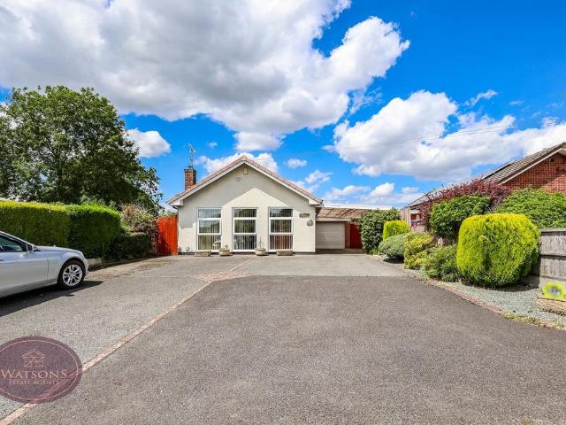 3 bedroom detached bungalow for sale