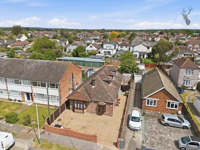 5 bedroom detached bungalow for sale