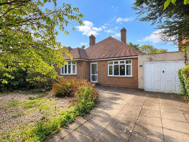 3 bedroom detached bungalow for sale