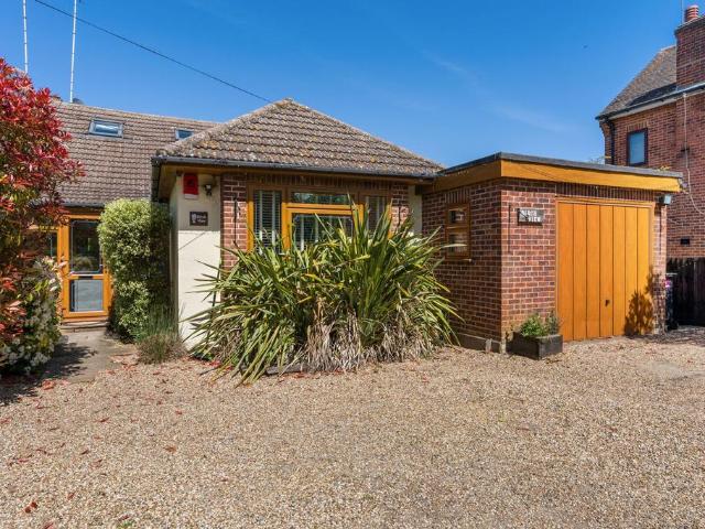 3 bedroom semi detached bungalow for sale