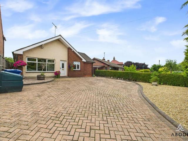 3 bedroom detached bungalow for sale