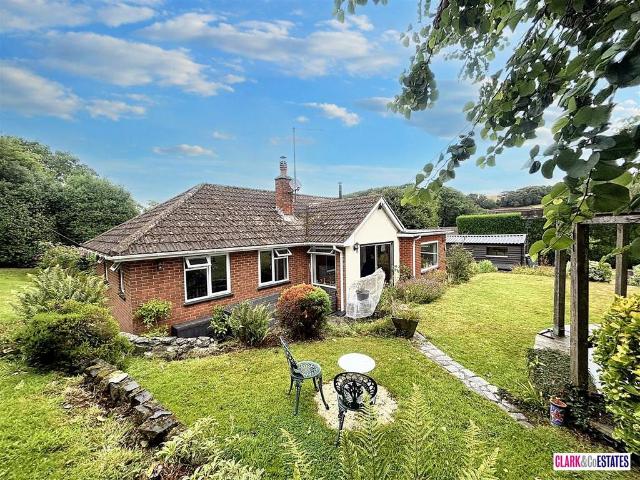 3 bedroom detached bungalow for sale