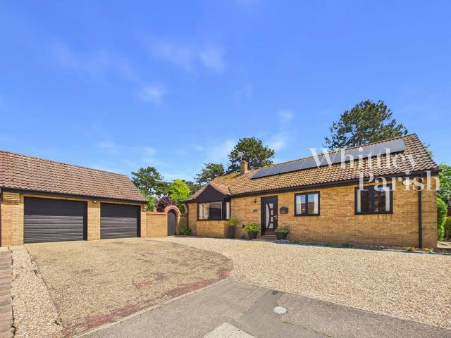 3 bedroom detached bungalow for sale