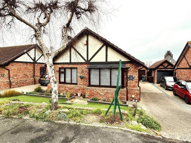 3 bedroom detached bungalow for sale