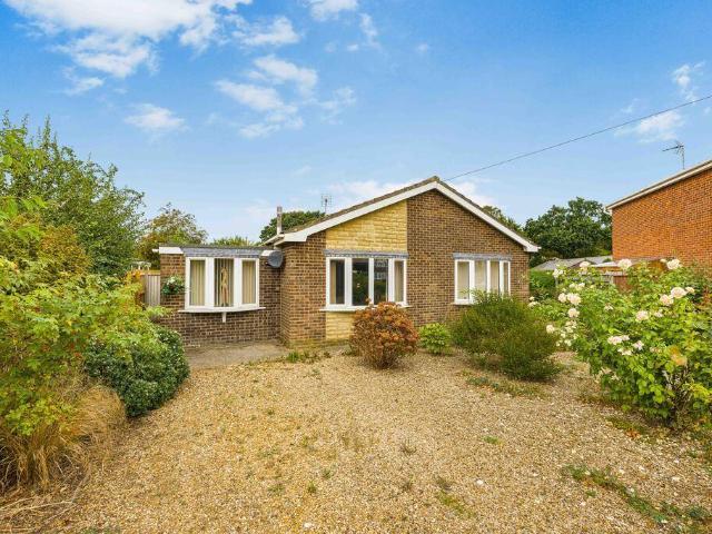 3 bedroom detached bungalow for sale