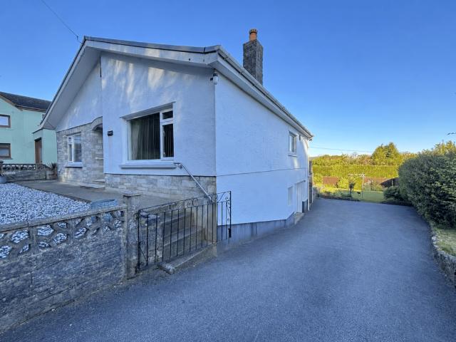 3 bedroom detached bungalow for sale
