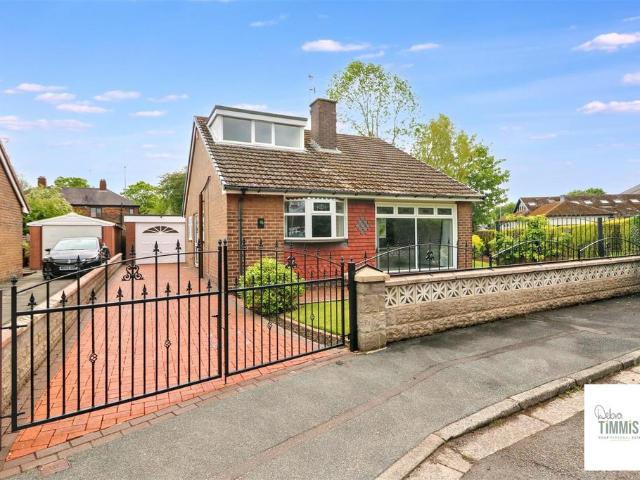 3 bedroom detached bungalow for sale