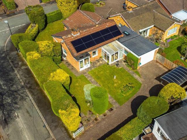 3 bedroom detached bungalow for sale