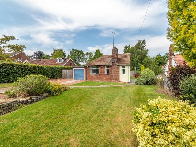 3 bedroom detached bungalow for sale
