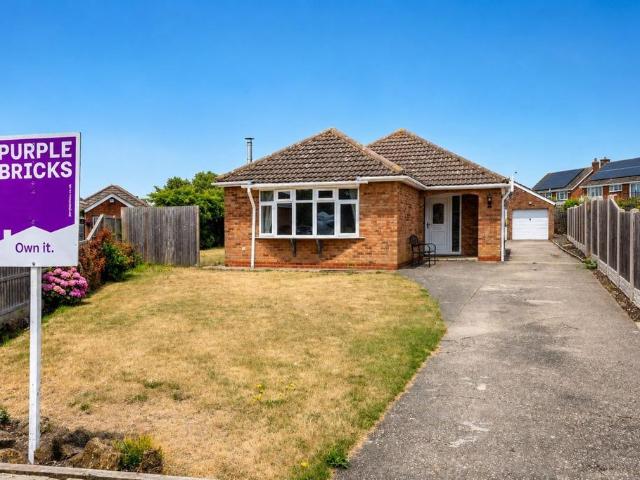 3 bedroom detached bungalow for sale