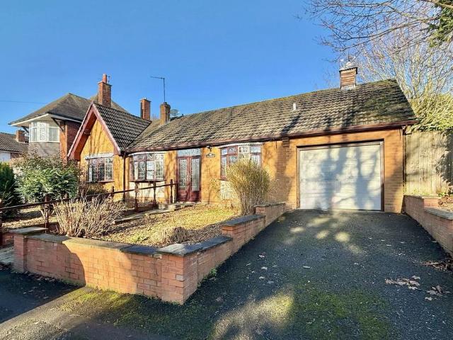 3 bedroom detached bungalow for sale