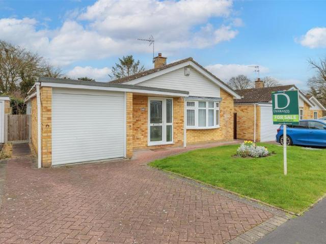 3 bedroom detached bungalow for sale