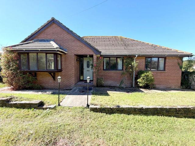 3 bedroom detached bungalow for sale